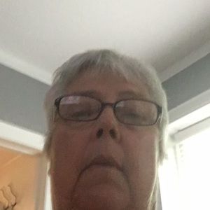 Meet your Posher, Eileen